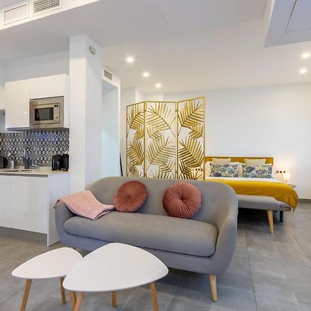 Nine O'Clock Castellar By Valcambre Apartment Seville Ngoại thất bức ảnh