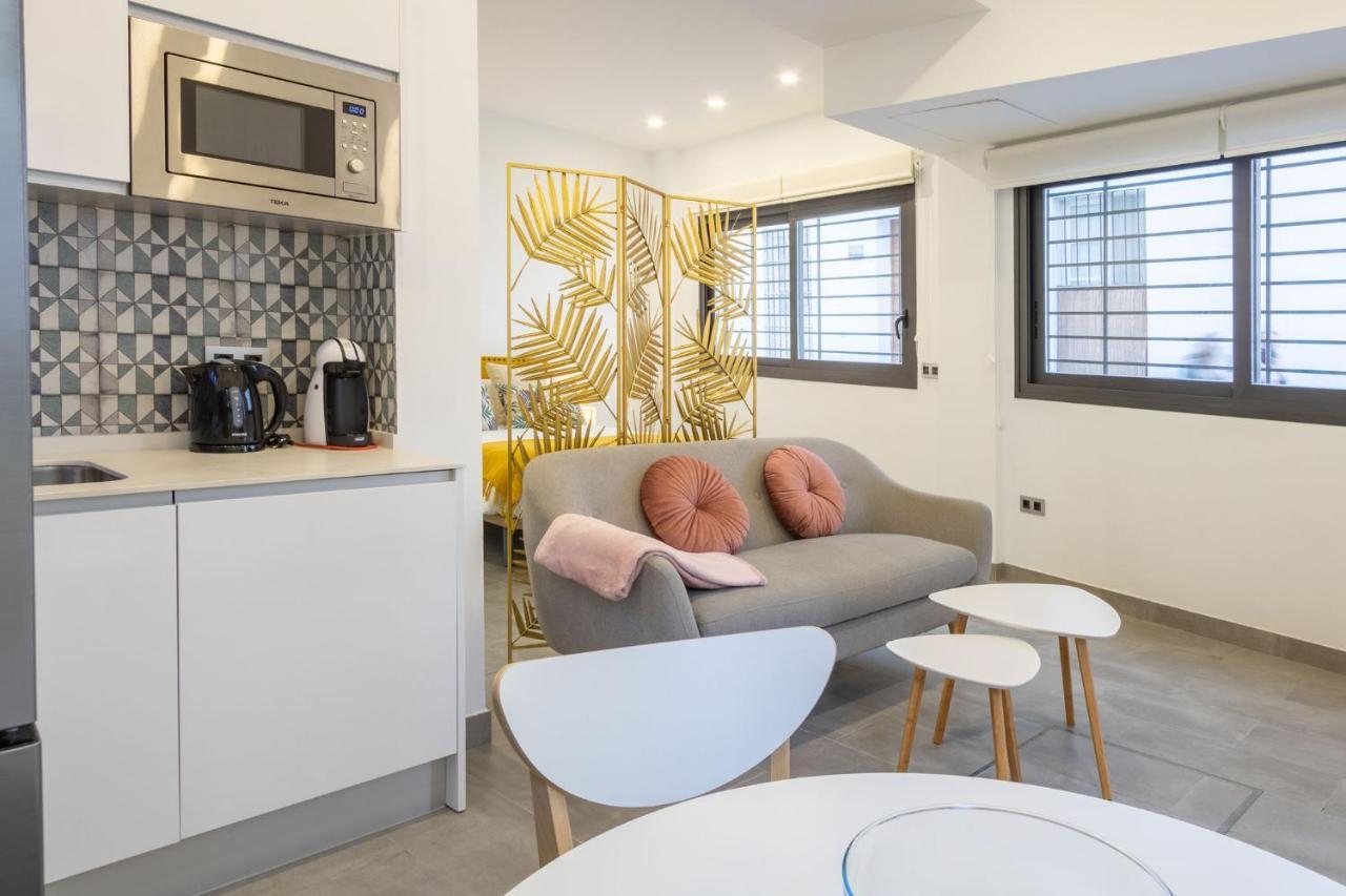 Nine O'Clock Castellar By Valcambre Apartment Seville Ngoại thất bức ảnh